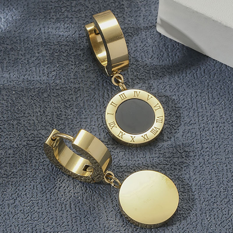 Pendientes vendedores calientes del acero inoxidable Pendientes del símbolo del número romano Pendientes y pendientes redondos simples y de moda de los colgantes de la torta  ACRSS/06-53