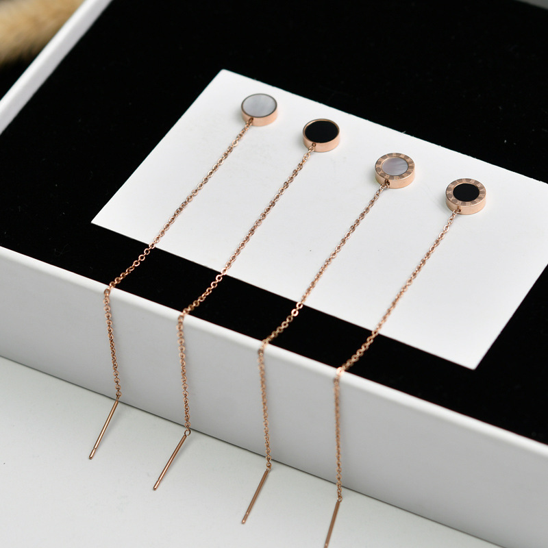 Alambre de oreja con números romanos al por mayor, pendientes simples de acero inoxidable, pendientes largos, accesorios elegantes y versátiles  ACRSS/13-57