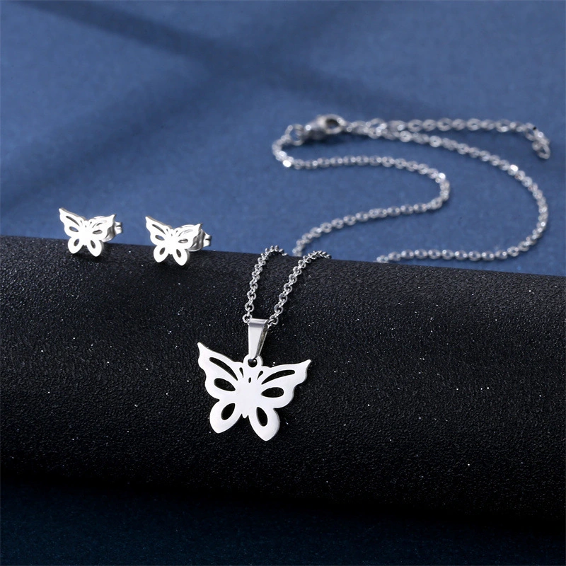 Conjunto de combinación de pendientes y collar de acero inoxidable, venta al por mayor, accesorios de moda simples de corte suave  ACRSS/28-120
