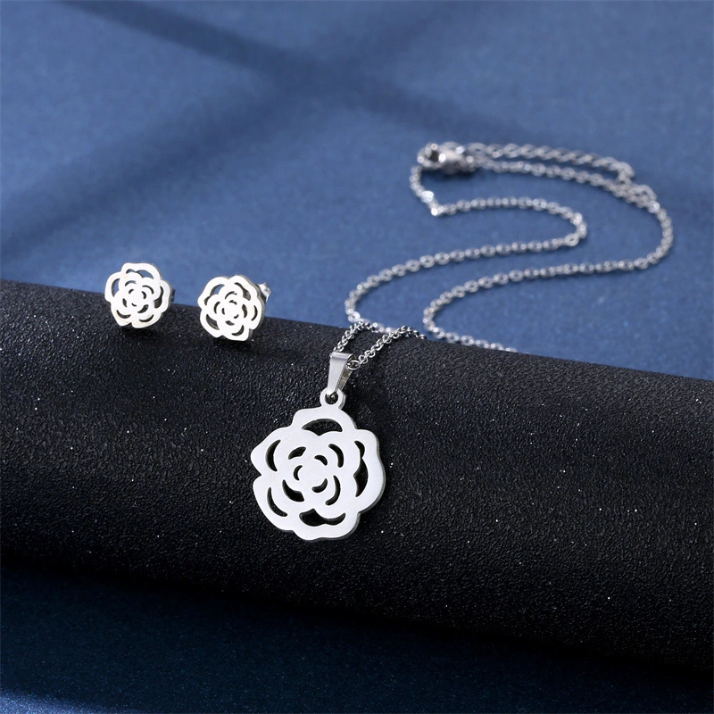 Conjunto de combinación de pendientes y collar de acero inoxidable, venta al por mayor, accesorios de moda simples de corte suave  ACRSS/28-120