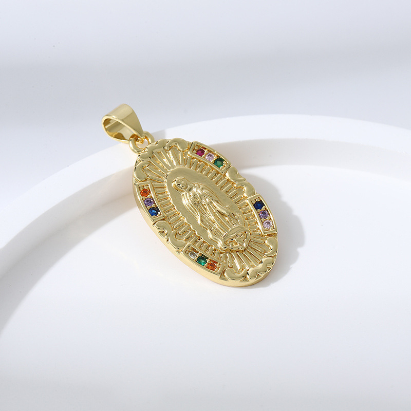 Joyería religiosa de bronce con incrustaciones de diamantes y circonitas de colores, colgante ovalado de la Virgen María  COPP/37-155