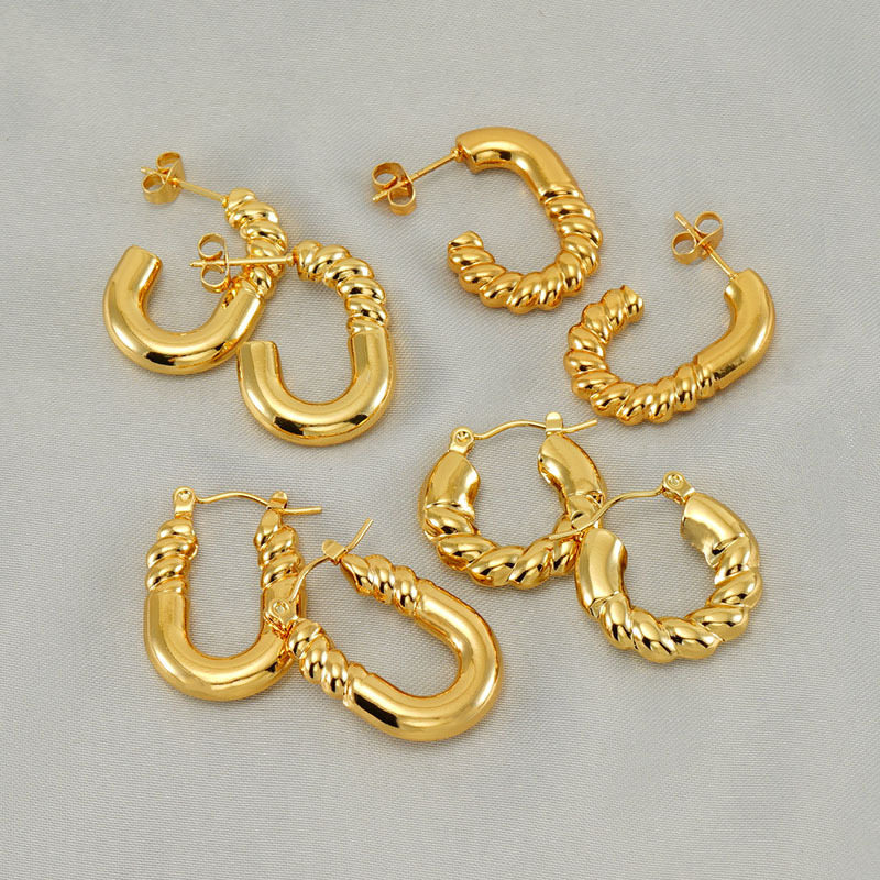 Pendientes al por mayor, acero inoxidable chapado en oro, personalidad retro y sensación de alta gama, pendientes de media vuelta fundidos  ACRE/38-186