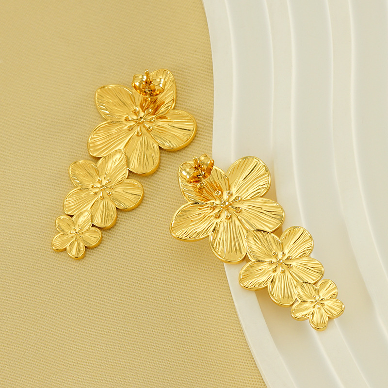 Pendientes de cinco flores a la moda, diseño Retro de nicho, pendientes de acero inoxidable fundido de 18 quilates, joyería  ACRE/38-207