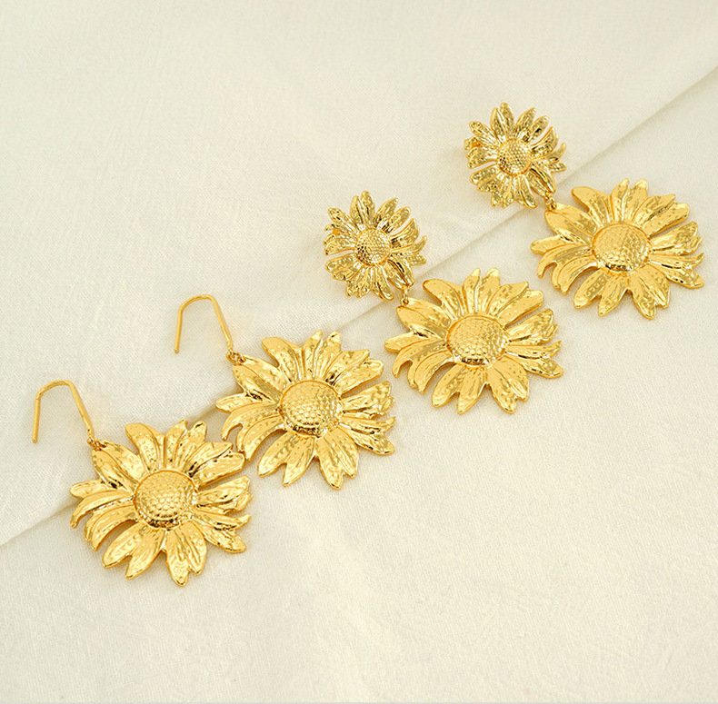 Pendientes retros al por mayor del girasol del diseño del estilo de los pendientes del acero inoxidable del molde  ACRE/38-213
