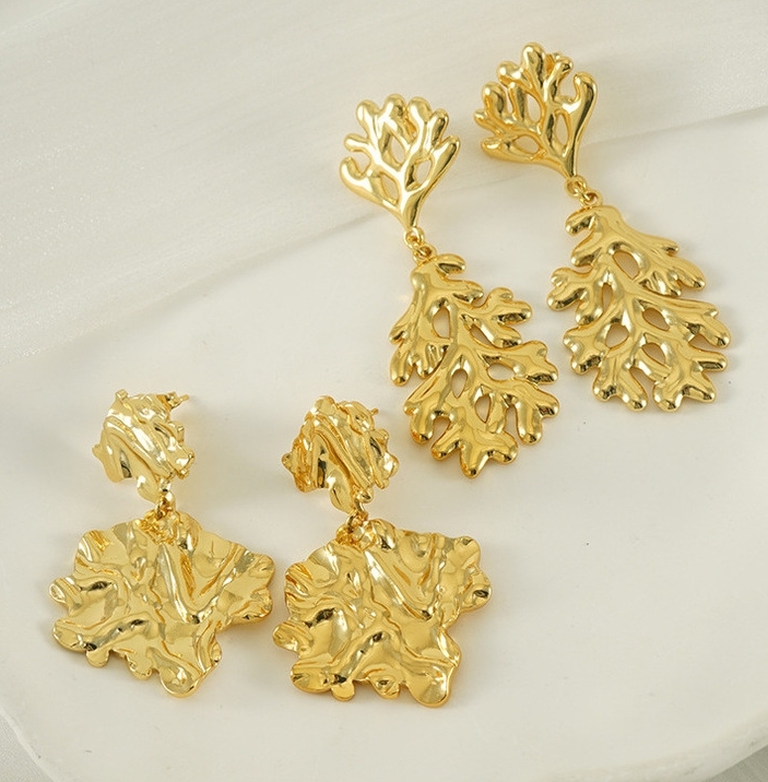 Personalidad de moda, pendientes de lava irregulares, chapados en hojas de 18 quilates, pendientes de acero inoxidable fundido, estilo largo hueco  ACRE/38-211
