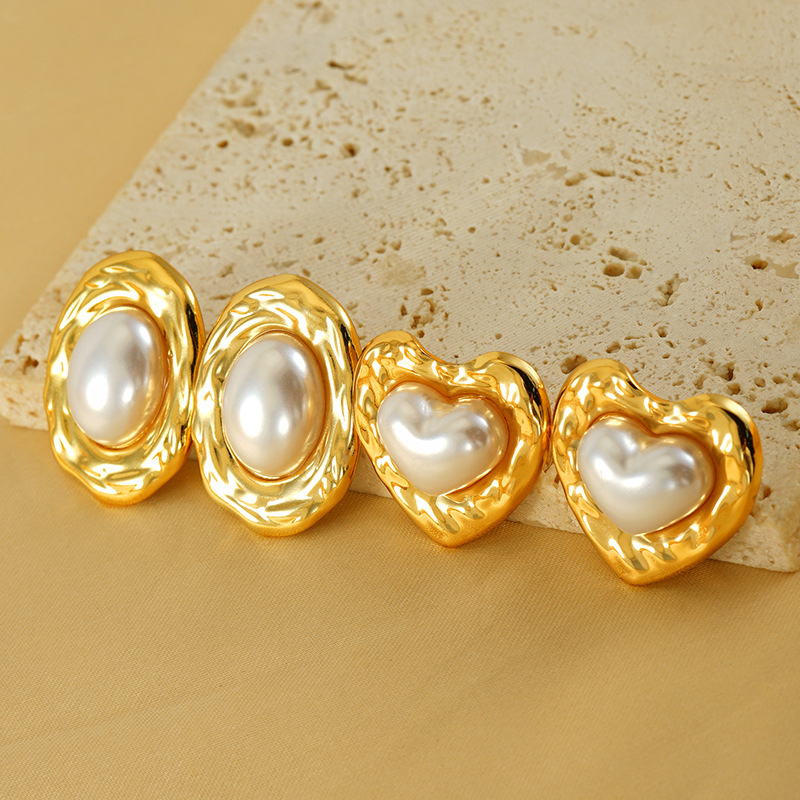 Pendientes ovalados Love, acero de titanio fundido, perlas de moda, textura plisada, pendientes y pendientes al por mayor   ACRE/38-215