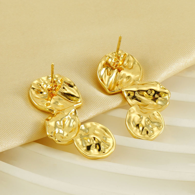 Pendientes retro de acero de titanio fundido diseño plisado simple pendientes de estilo de lujo ligeros al por mayor  ACRE/38-206