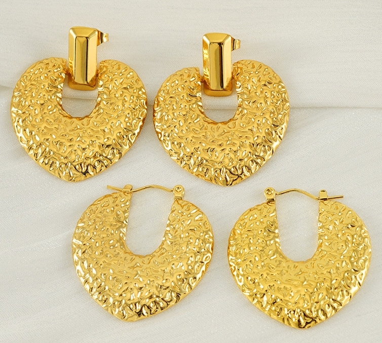 Pendientes colgantes de amor de acero inoxidable geométricos con diseño de estilo INS, pendientes simples de acero de titanio y oro fundido de 18 quilates  ACRE/38-203
