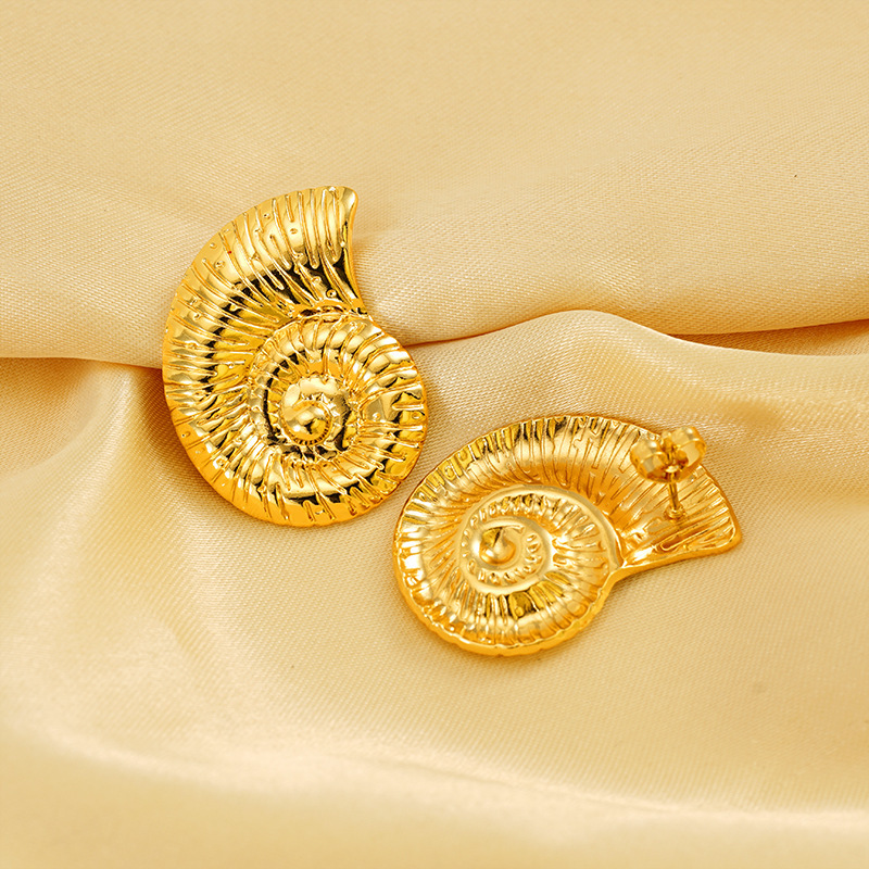 Pendientes de caracol de caracol estilo centro turístico, pendientes de acero de titanio de 18 quilates, joyería de fundición al por mayor  ACRE/38-227