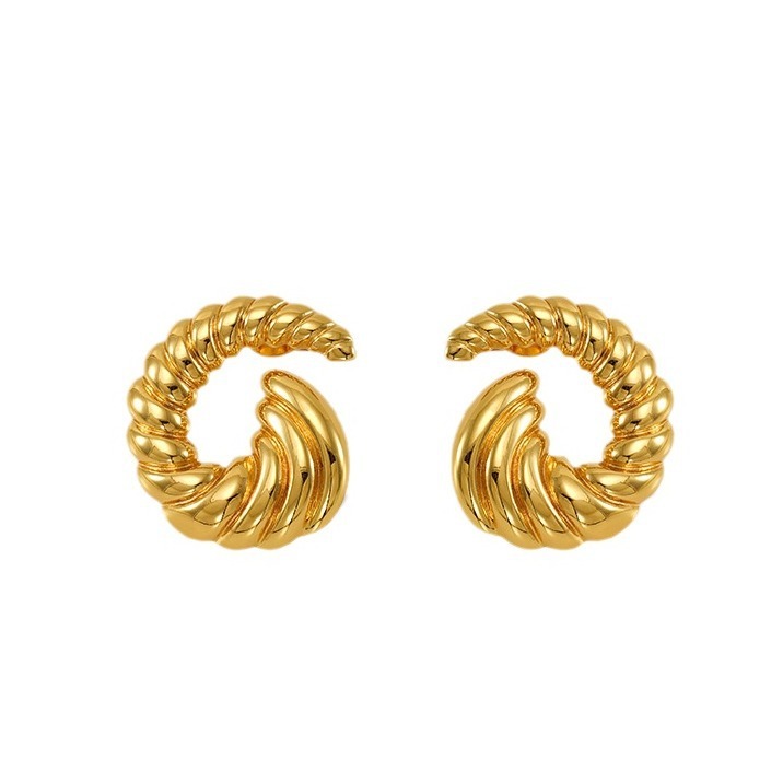 Pendientes de acero inoxidable fundido con diseño de cuerno en espiral, pendientes chapados en oro de moda, pendientes simples y versátiles.  ACRE/38-226
