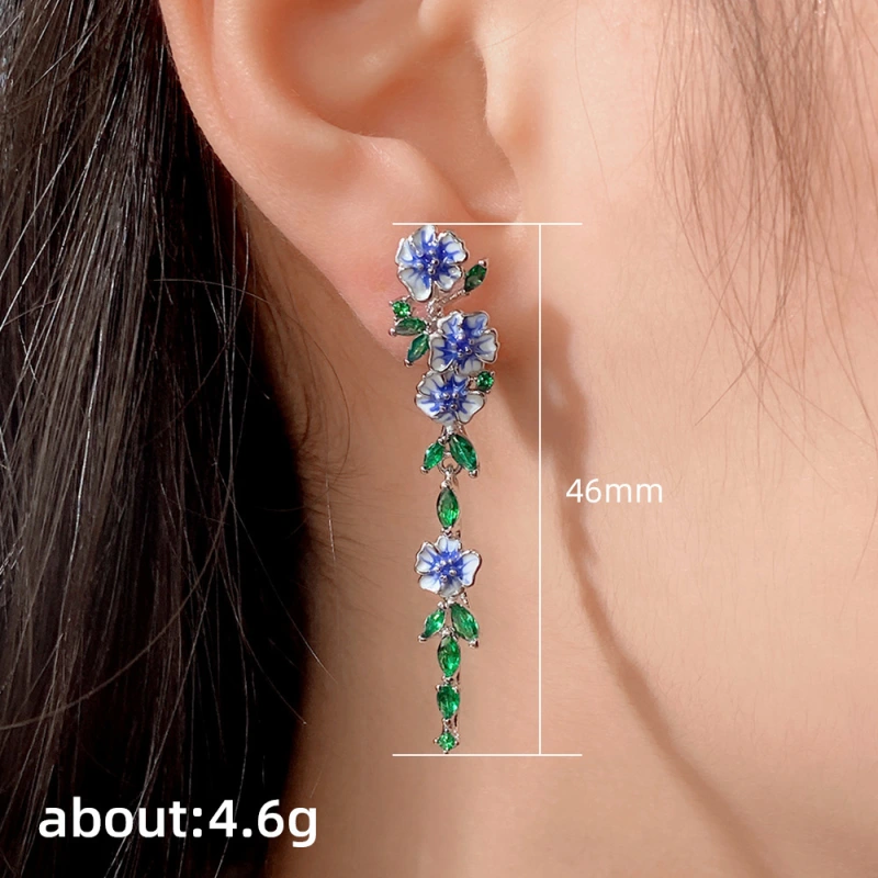 Joyas de cobre, aretes largos, flores que gotean aceite, aretes de diamantes y circonitas verdes, accesorios elegantes  COPE/44-259