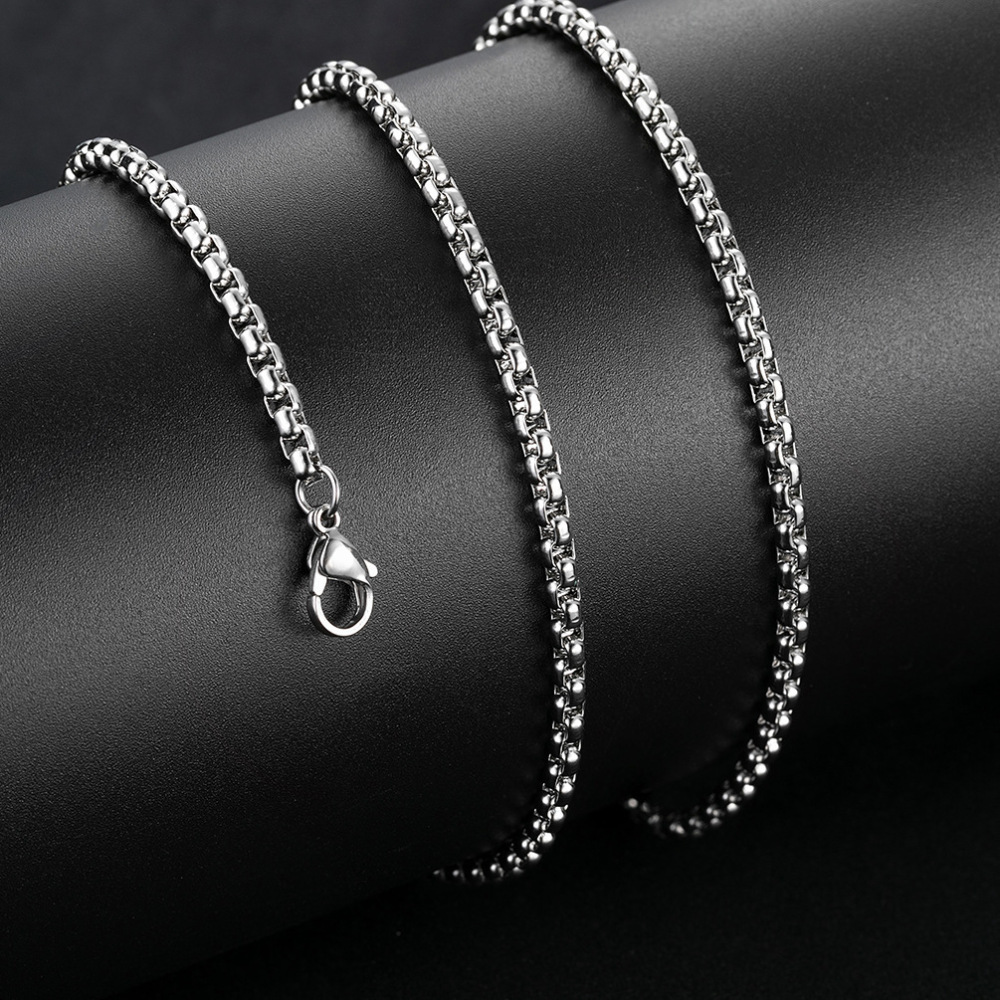 Cadena de suéter de perlas cuadradas, accesorios de cadena de suéter de cadena de acero de titanio Retro literario para hombres