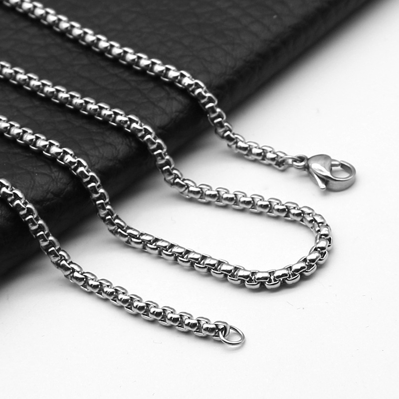 Cadena de suéter de perlas cuadradas, accesorios de cadena de suéter de cadena de acero de titanio Retro literario para hombres