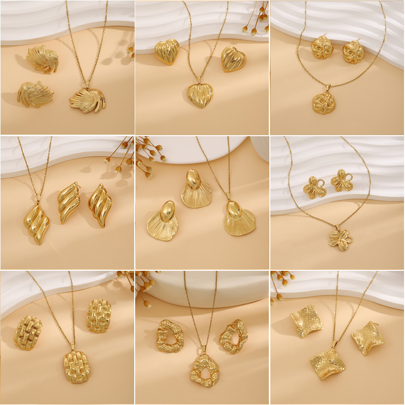 Fundición de acero inoxidable, irregular, lujosa y creativa, polígono, hojas geométricas, flores texturizadas, aretes y collar de amor.  ACRSS/51-350