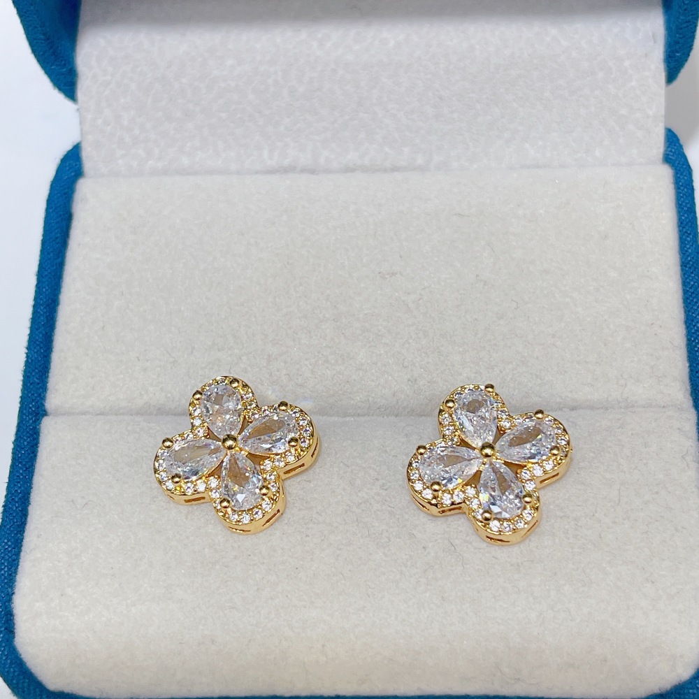 Joyería de cobre, flor de cuatro hojas, gota de agua, incrustaciones de cobre con pendientes de circón, collar, conjunto de dos piezas, conjunto de temperamento de alta gama  COPSS/58-338
