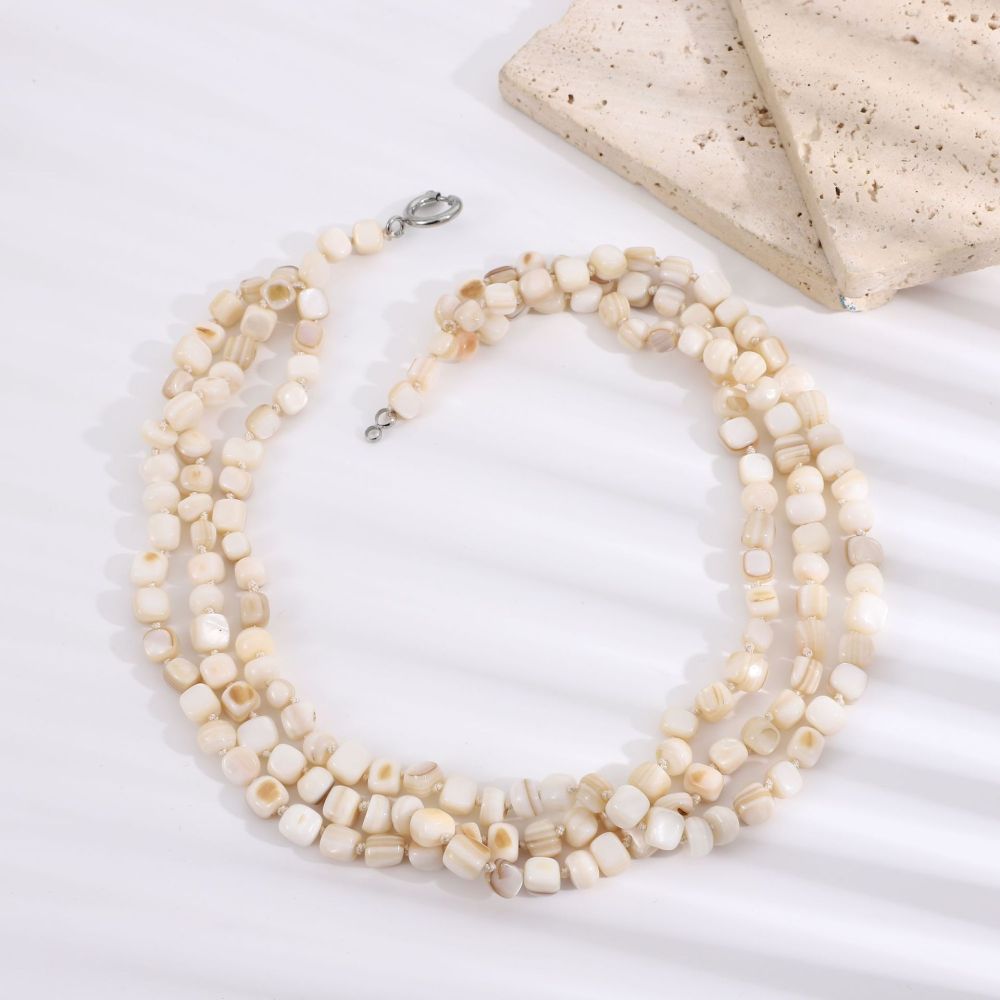 Concha natural / Irregular / Piedra triturada / Cadena para suéter multicapa / 50 cm / Collar