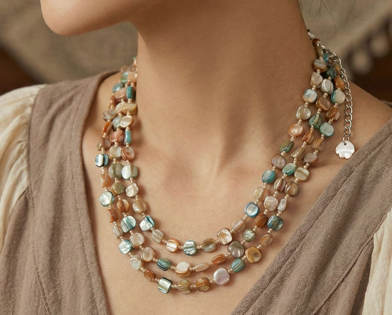 Concha natural / Irregular / Piedra triturada / Cadena para suéter multicapa / 50 cm / Collar