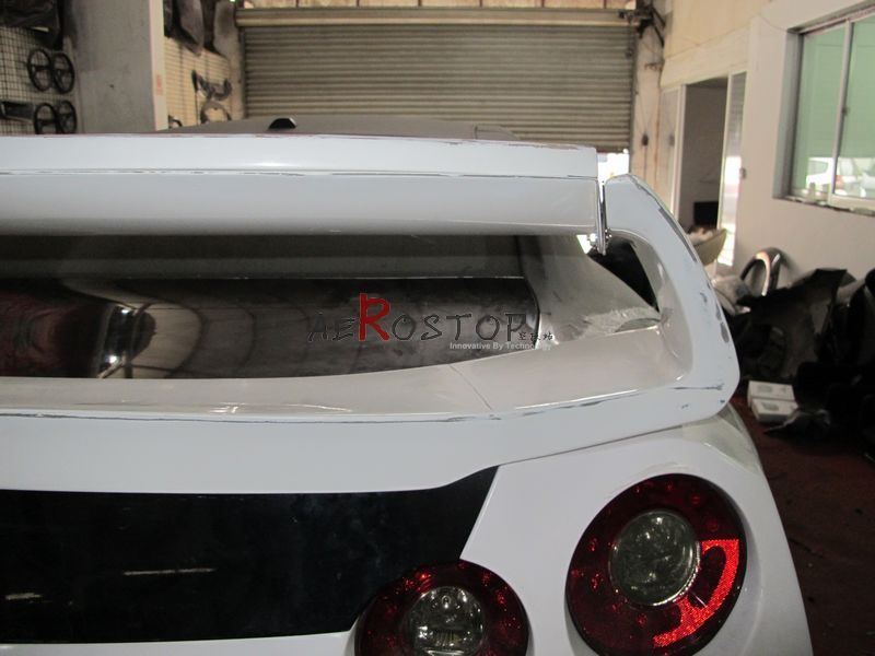 R35 GTR AMUSE STYLE REAR SPOILER W/ GURNEY FLAP