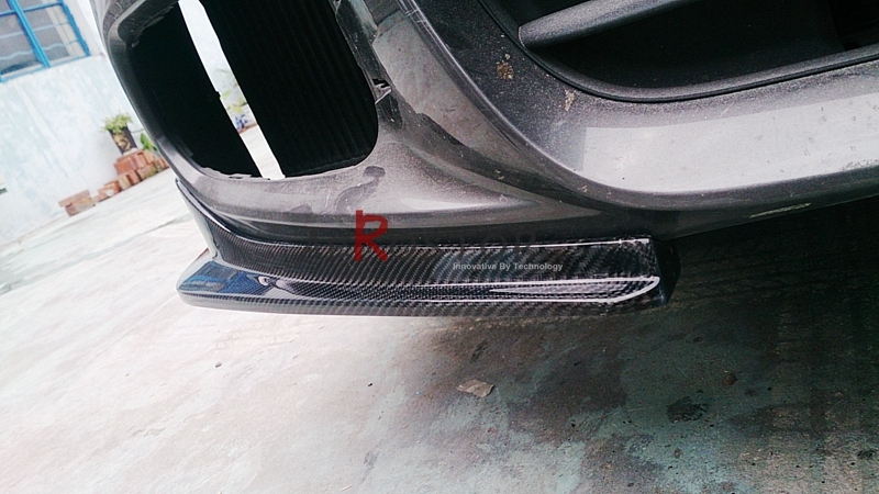 14- PANAMERA S 4S 970.2 MS STYLE FRONT SPLITER COVER