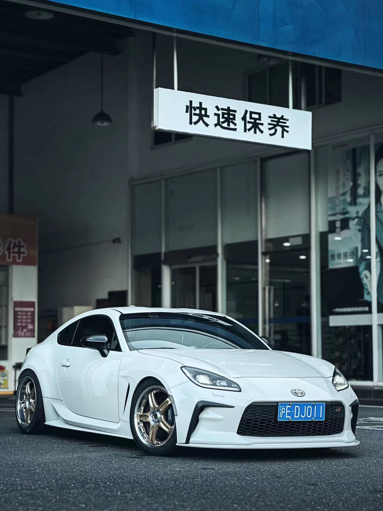 CraftC Performance 22- Gr86 Zn8 Aimgain Sport Style Front Lip