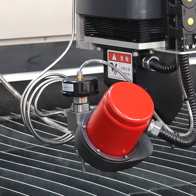 高圧5軸ウォータージェット切断ヘッド,中国最高のウォータージェット切断機メーカー | Fedjet ウォータージェット切断機