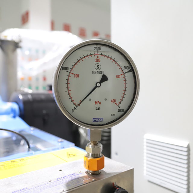 260 Series 300HP 264KW 20K PSI 95LPM Diesel Hydroblast Cleaning Machine