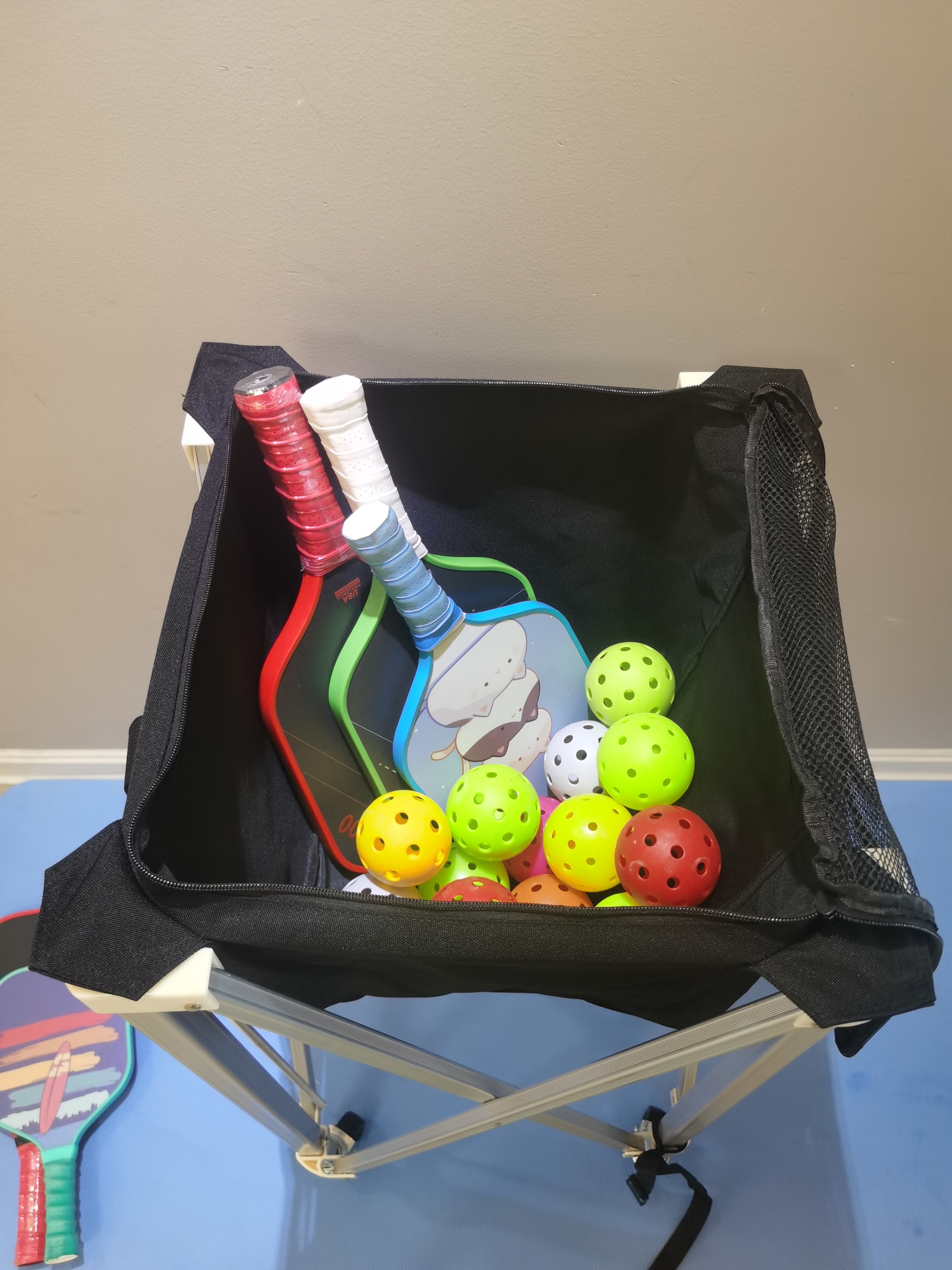 Keranjang Bola Tenis Padel Pickleball Beroda Kapasitas Besar 160 Bola Kualitas Terbaik / Foldable Ball Cart Portable Ball Hopper with Wheels