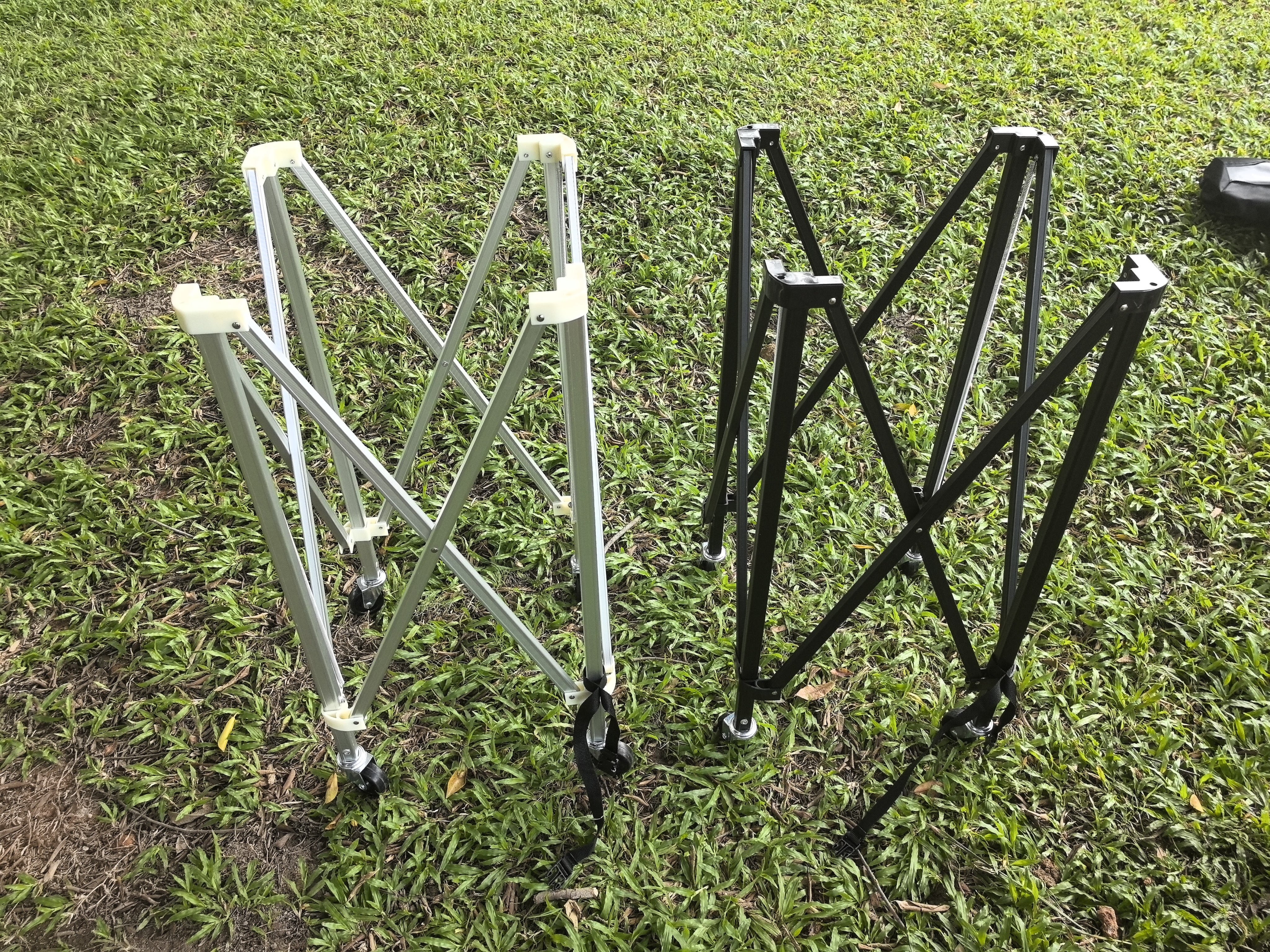 Keranjang Bola Tenis Padel Pickleball Beroda Kapasitas Besar 160 Bola Kualitas Terbaik / Foldable Ball Cart Portable Ball Hopper with Wheels