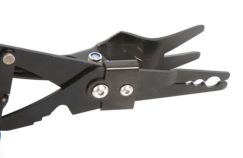 Hose Removal Pliers with Locking Pin