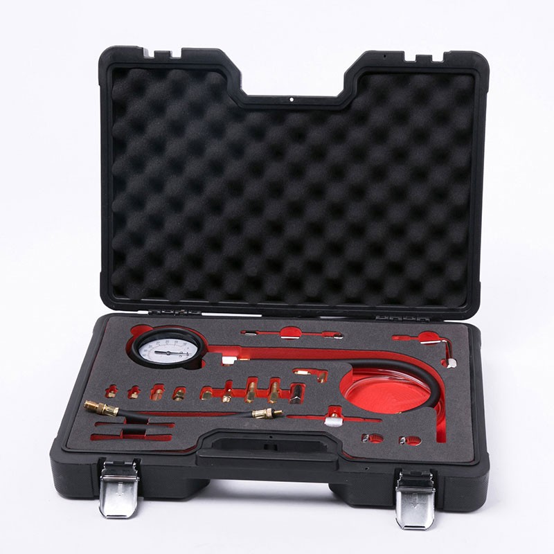 TU-114 燃油喷射压力表