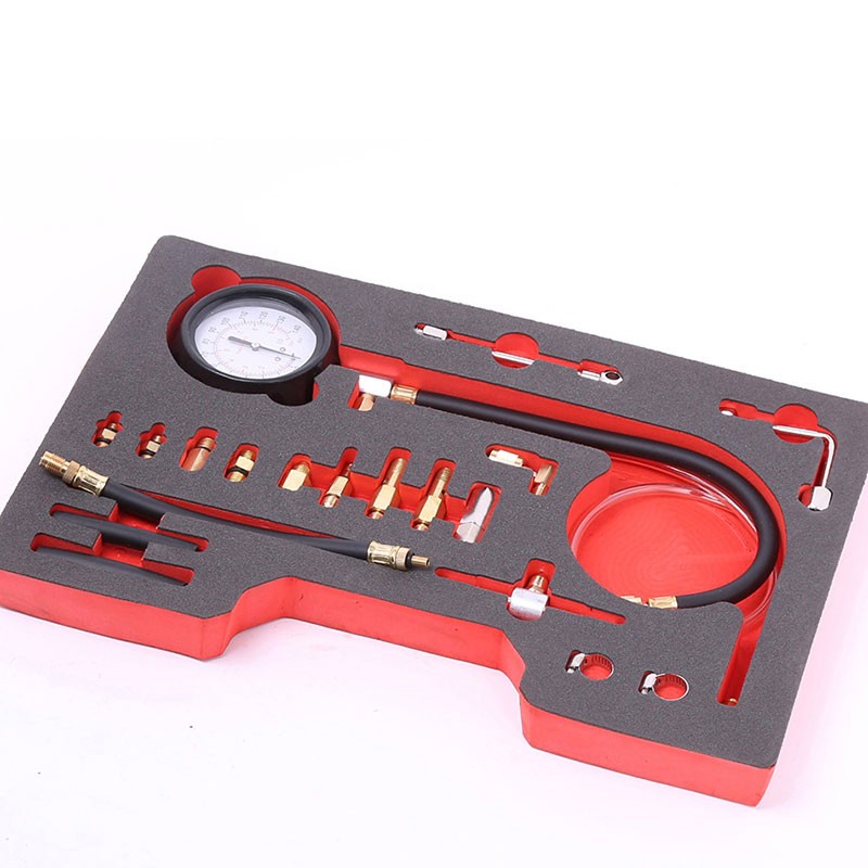 TU-114 燃油喷射压力表