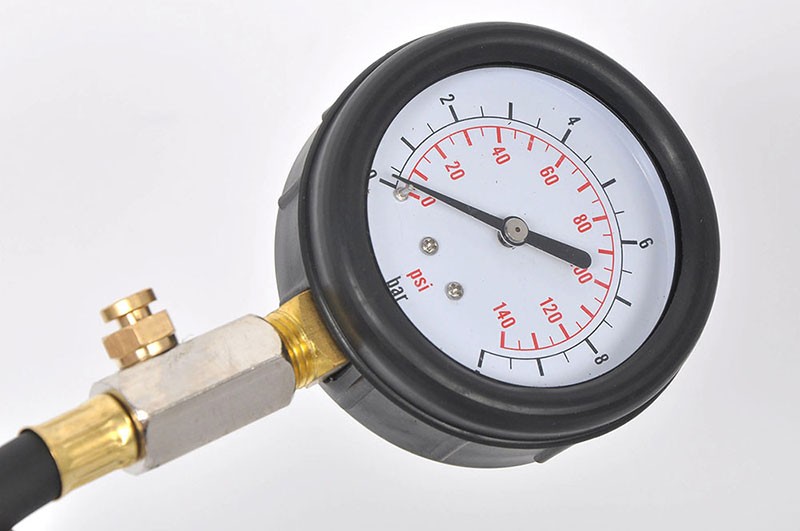 Engine Oil Pressure Tester