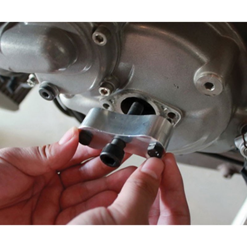 Alternator Cover Puller Ducati