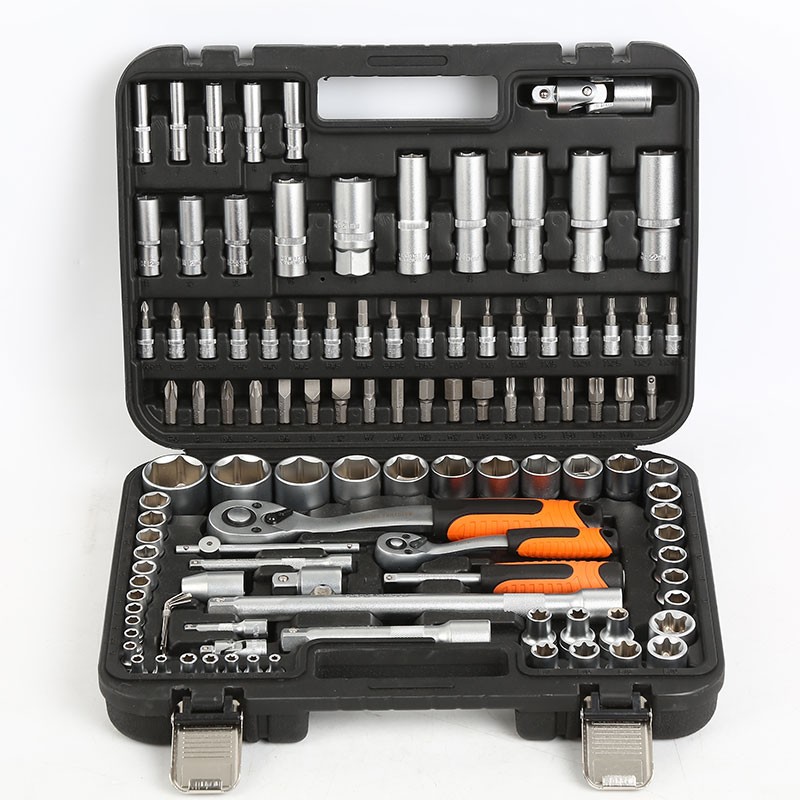110PCS 1/4"&1/2"Drive Socket Set
