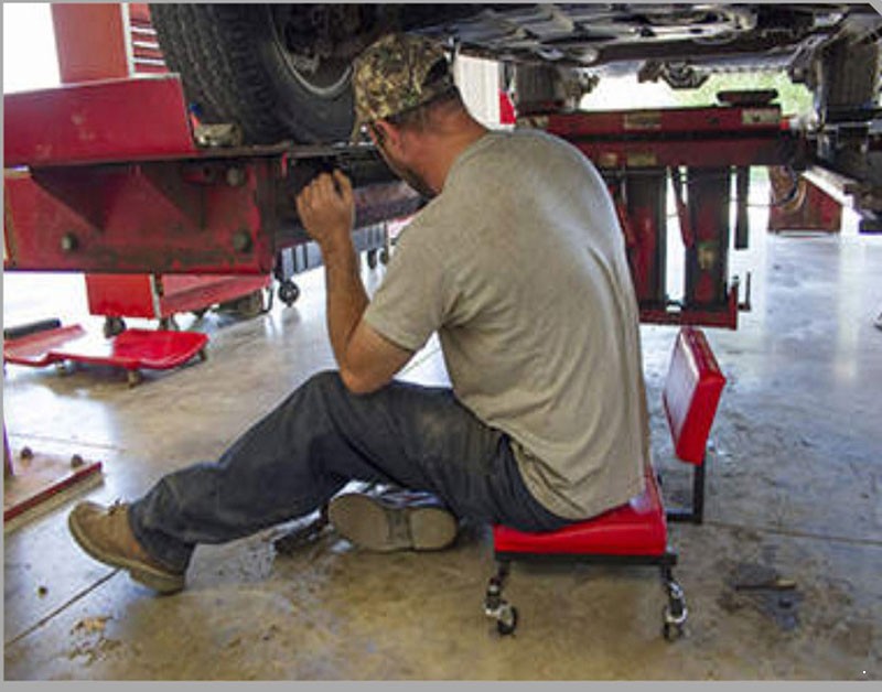 Adjustable Cushioned Backrest