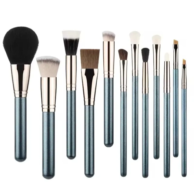 Professional 12pcs Blue Glitter Wooden Handle Makeup Brushes Private Label Vegan Hairs Custom Makeup Brush Set