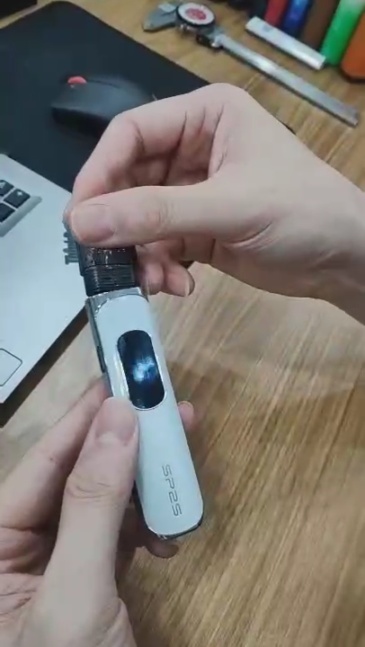 SP2S 一桿兩彈 高端套裝 【全場只賣正品】 電子煙（彈可重複註油，可調節功率）