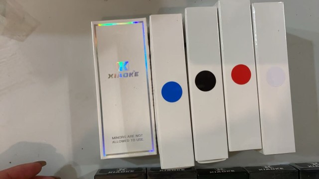 梟客xiaoke 一代主機【全場只賣正品】 電子煙 通用市場所有一代桿，買十送一 通用主機顏色超靚