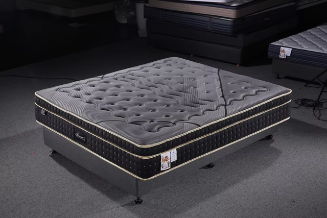 Body massage mattress pillow top bed roll packed pocket coil mattress smart mattress