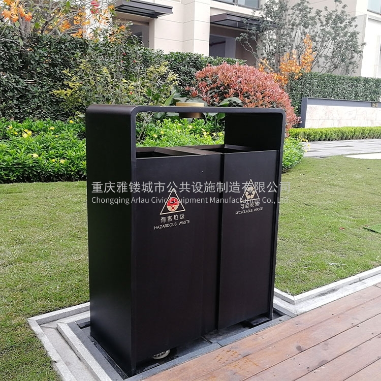 BS75 Metal outdoor dustbin