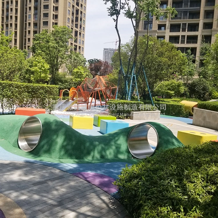 户外游乐设施