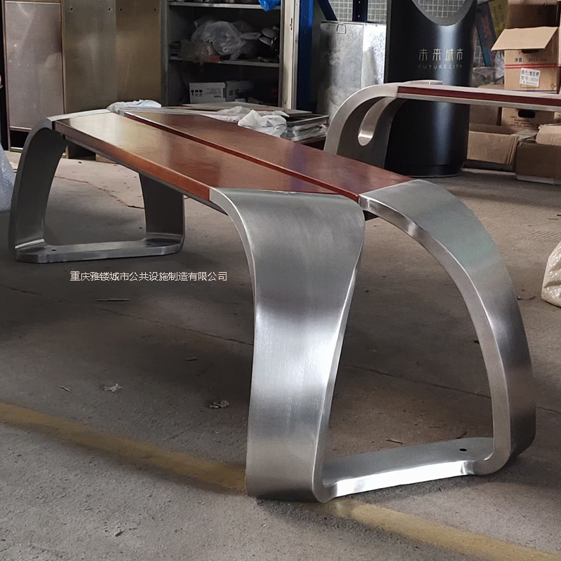 Material description of outdoor bench