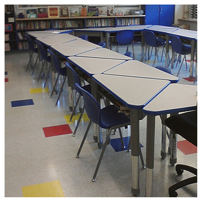学生课桌椅