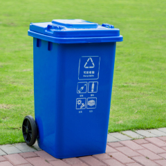 Trailer plastic trash can