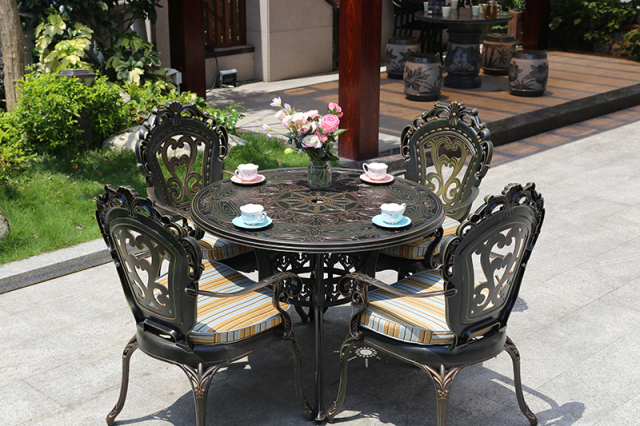 Factory Manufacture Cast Aluminum Leisure European Table And Chair Furniture