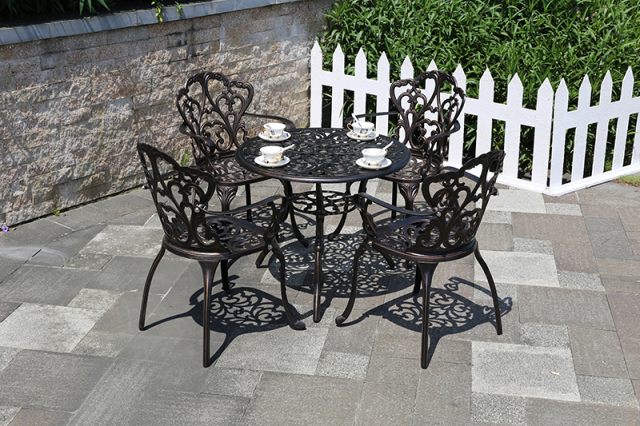 Outdoor cast aluminum tables and chairs