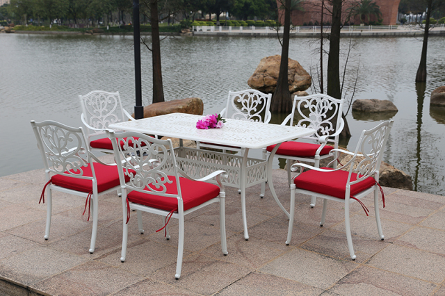 Cast aluminum table and chair combination