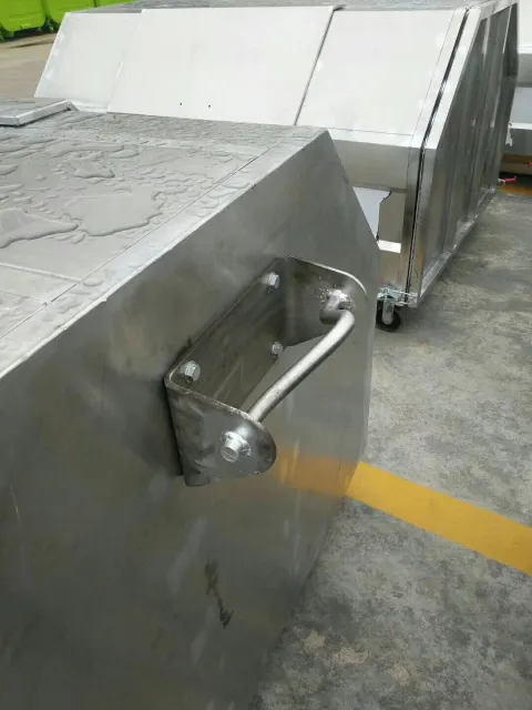 小区环卫不锈钢勾臂箱厂家批发