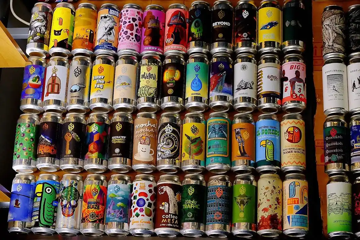 Personalized aluminum cans