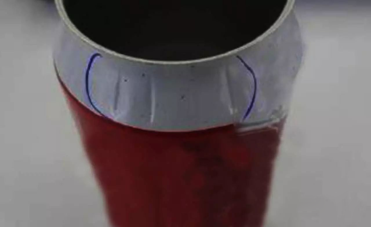 Can neck wrinkles refer to wrinkles of varying degrees at the neck after the empty can is necked.